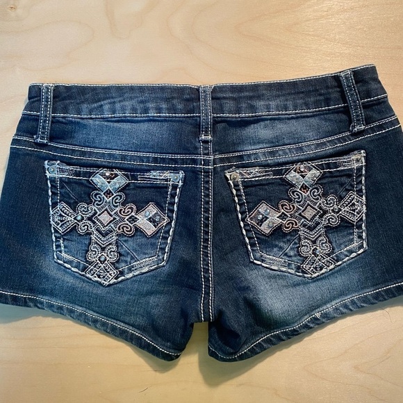 Rue 21 Jean Shorts Size 3/4 (GQ) - Picture 10 of 15